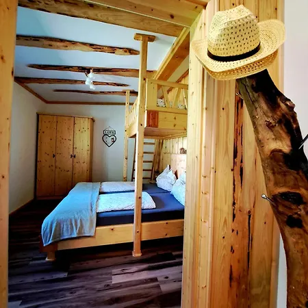 Gutschi Ranch Apartamento *